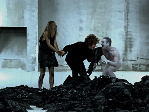 14_Lear_bat_berlin_@1x