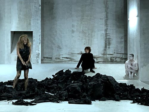 9_Lear_bat_berlin_@1x